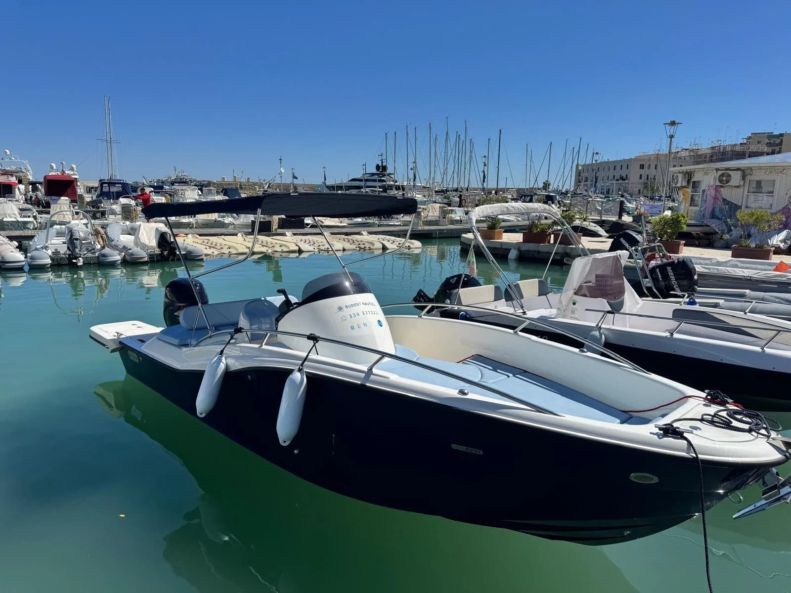 Tout di 3,5 ore con sosta per bagno e aperitivo lungo la costa Bisceglie-Trani